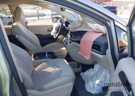 2021 Chrysler Voyager Lxi из США, поврежденный, VIN 2C4RC1DG5MR520573